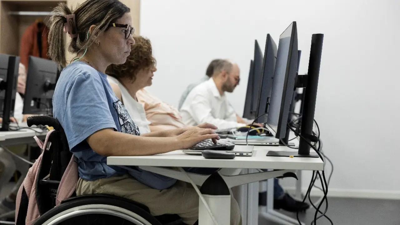 El &lsquo;Euro Solidario&rsquo; de PcComponentes apoya la especializaci&oacute;n tecnol&oacute;gica de profesionales con discapacidad a trav&eacute;s de Fundaci&oacute;n ONCE