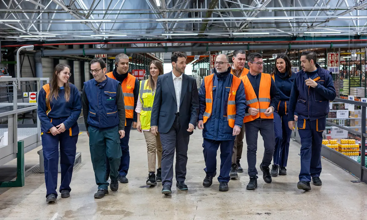 Gracias al compromiso de todas las personas que forman el Bloque Log&iacute;stico de Ribarroja (Valencia), se consigui&oacute; que el incendio sufrido en el almac&eacute;n de secos el 5 de julio de 2023 tuviera el menor impacto posible en el servicio a &ldquo;El Jefe&rdquo;.