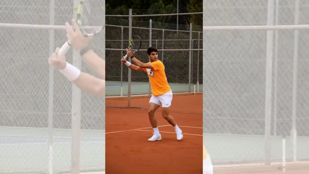 Carlos Alcaraz entrenando con Ferrero en Villena (foto: X)