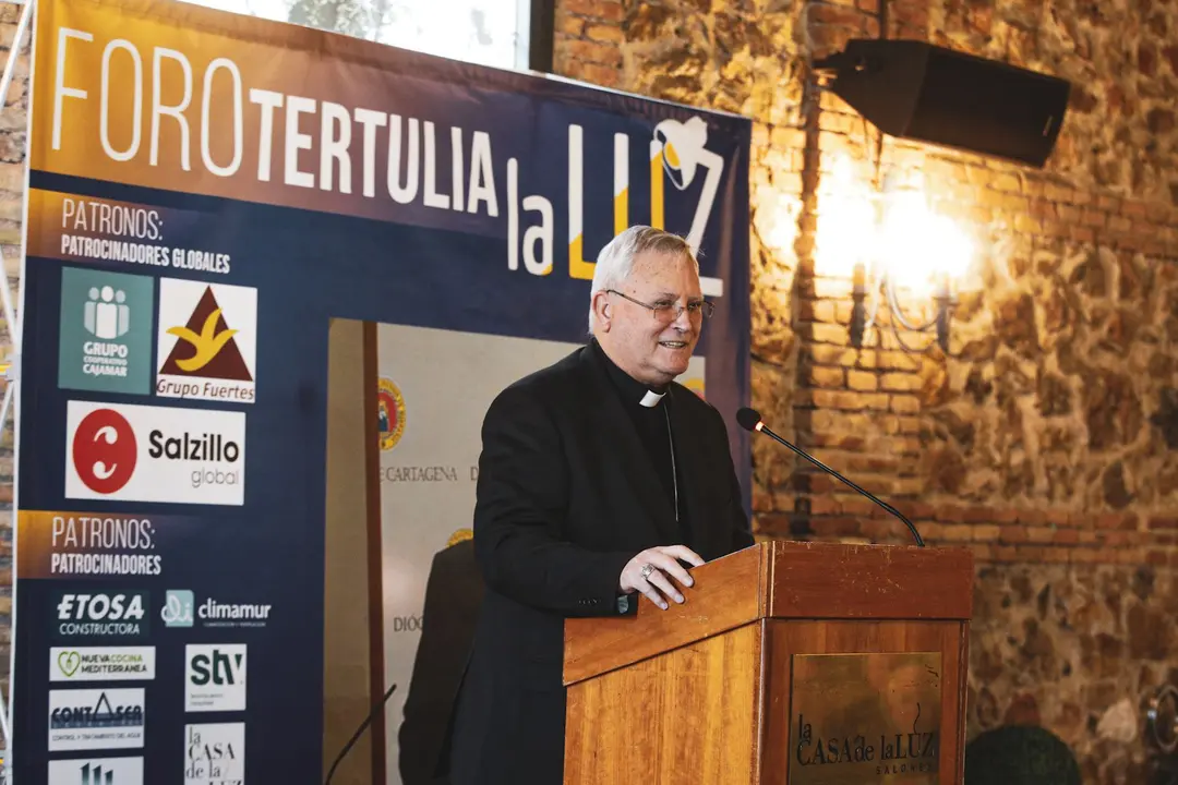 Monse&ntilde;or Jos&eacute; Manuel Lorca Planes, obispo de la Di&oacute;cesis de Cartagena (foto: 'Tertulia La Luz')