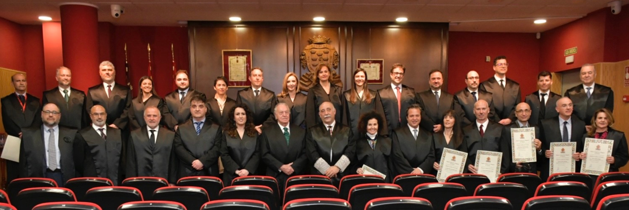 Abogados distinguids por el Colegio