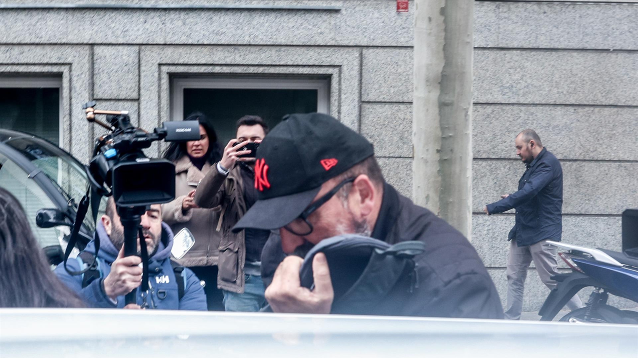 El exasesor del exministro Jos&eacute; Luis &Aacute;balos, Koldo Garc&iacute;a, a su salida de la Audiencia Nacional, a 22 de febrero de 2024, en Madrid (Foto: Ricardo Rubio - Europa Press)