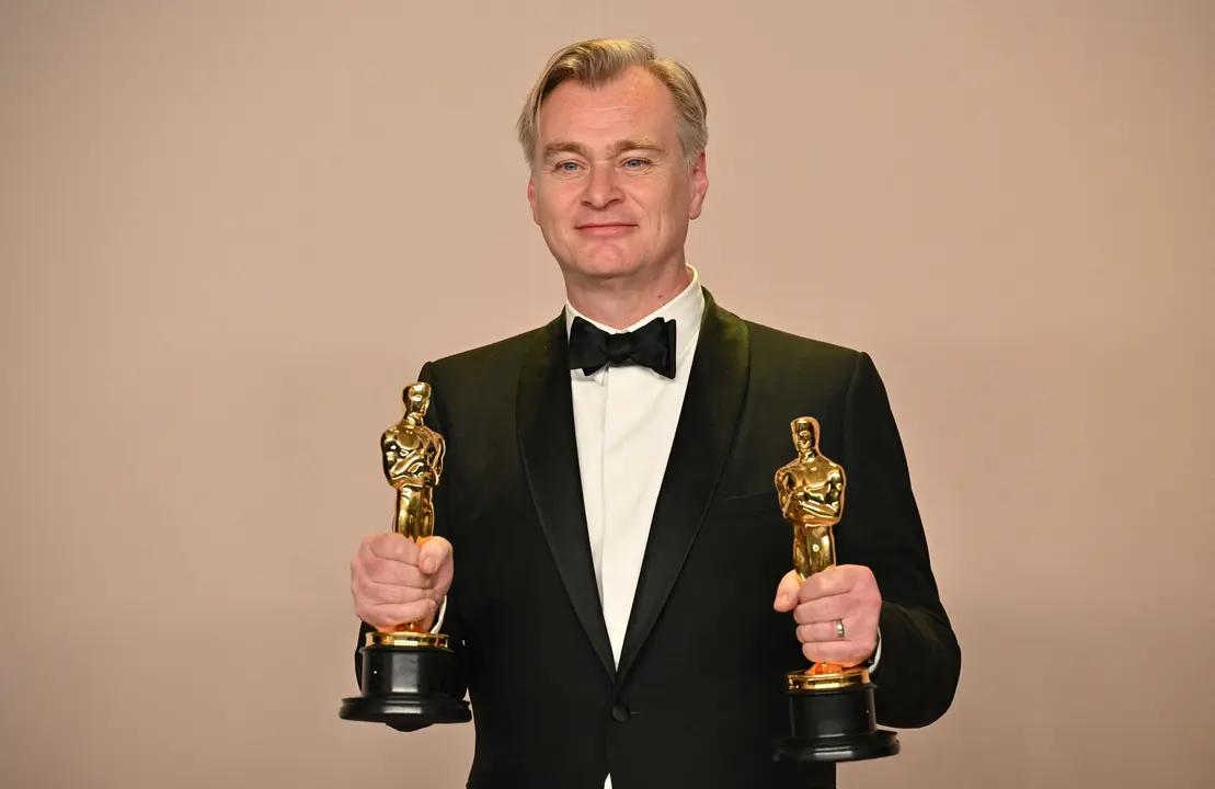 Christopher Nolan, con sus dos estatuillas