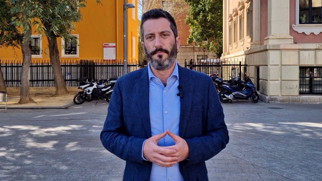 El diputado regional de Podemos, Victor Egío