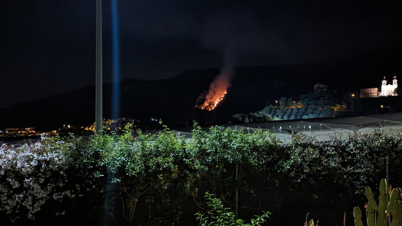 Incendio cerca de La Fuensanta