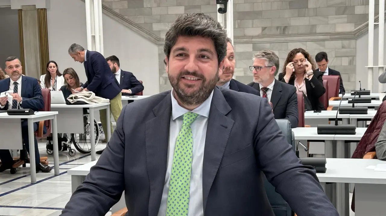 El presidente de la Regi&oacute;n de Murcia, Fernando L&oacute;pez Miras, en la Asamblea Regional (foto: ASAMBLEA REGIONAL DE MURCIA)