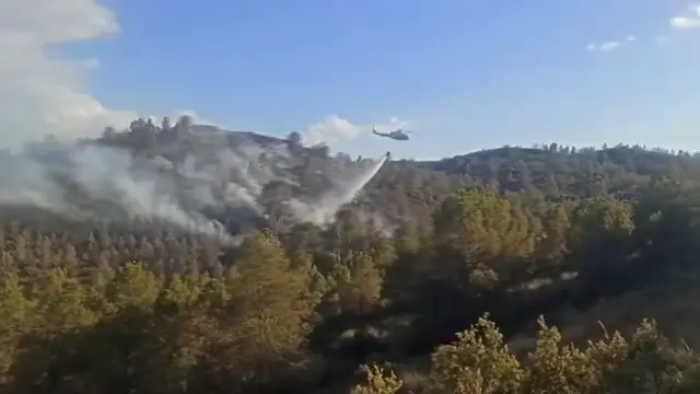 Un helic&oacute;ptero acude a la Sierra