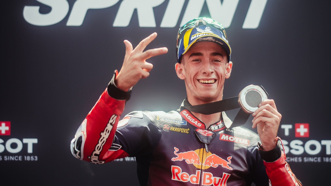 Pedro Acosta, podio en el sprint