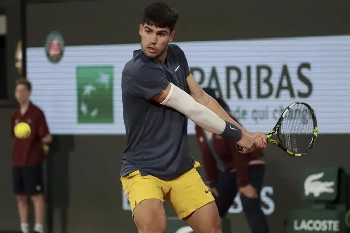 Carlos Alcaraz en Roland Garros 2024 (foto: EP)