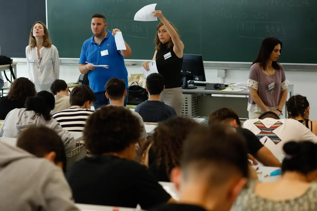 Alumnos EBAU