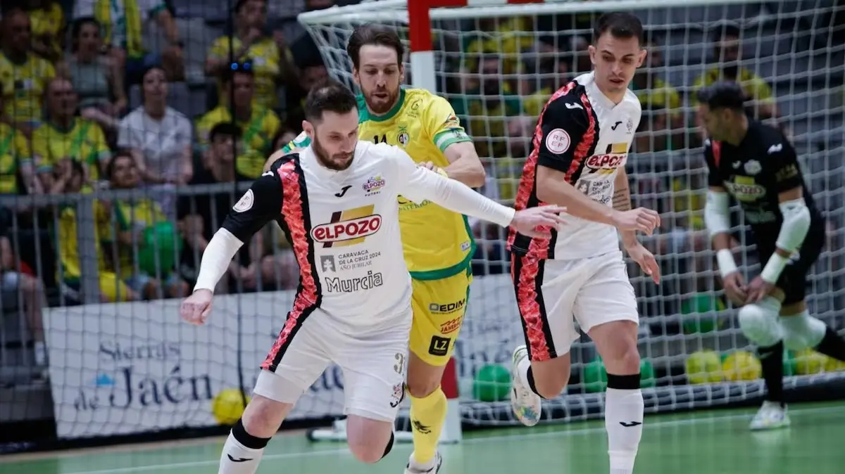 Lance del partido entre ElPozo Murcia y Ja&eacute;n Para&iacute;so Interior (foto: ElPozo Murcia)