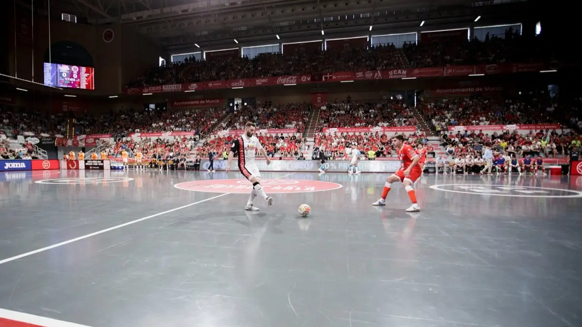 El Jimbee Cartagena gana a ElPozo Murcia por 1-2 (foto: LNFS)