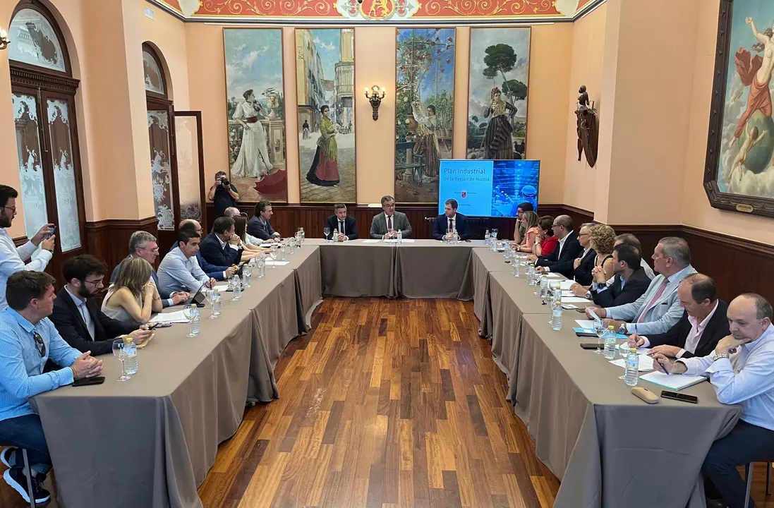 Reuni&oacute;n del Consejo Asesor Industrial celebrado este martes