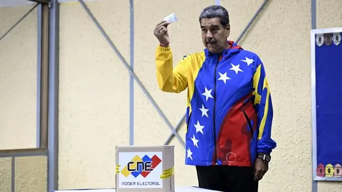 El candidato a la presidencia de Venezuela, Nicol&aacute;s Maduro, durante la jornada electoral