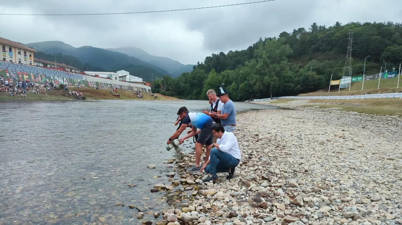 Blanca hermana las aguas del r&iacute;o Segura y del Sella