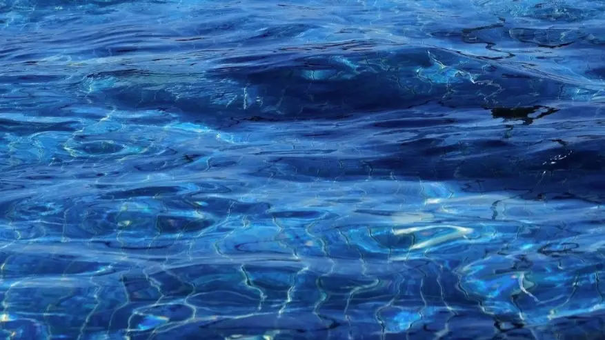Foto de archivo de una piscina (foto: Pixabay)