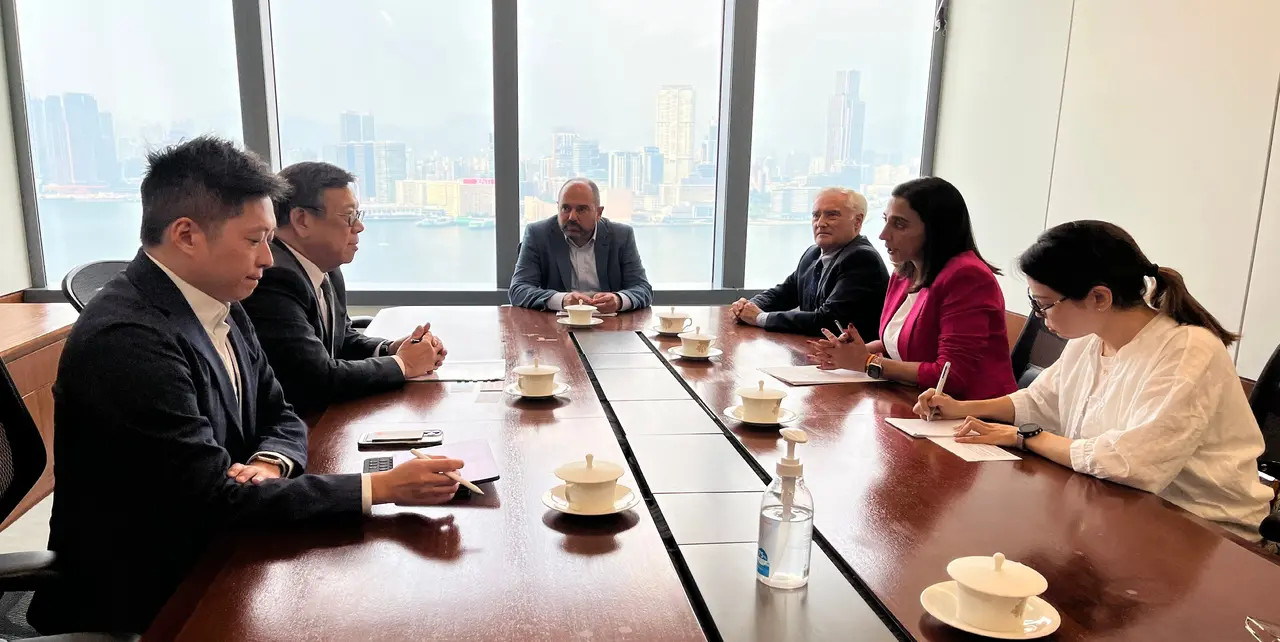 Encuentro de la consejera Sara Rubira con el secretario de Comercio y Desarrollo de la regi&oacute;n asi&aacute;tica, Algernon Yau