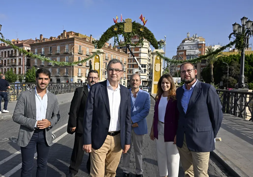 Inauguraci&oacute;n del Arco Floral para la Feria de Murcia