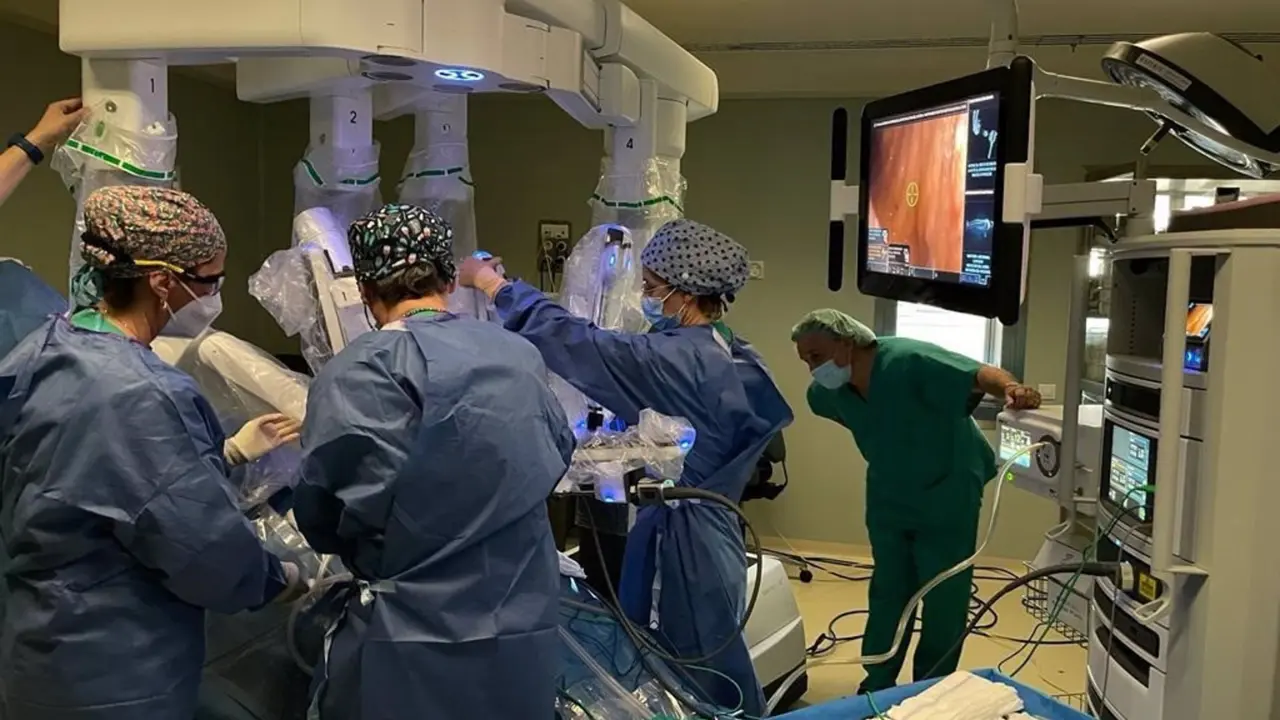 La mayor&iacute;a de las cirug&iacute;as rob&oacute;ticas se realizan en Urolog&iacute;a, Cirug&iacute;a General, Ginecolog&iacute;a y en cabeza y cuello - GOBIERNO REGIONAL