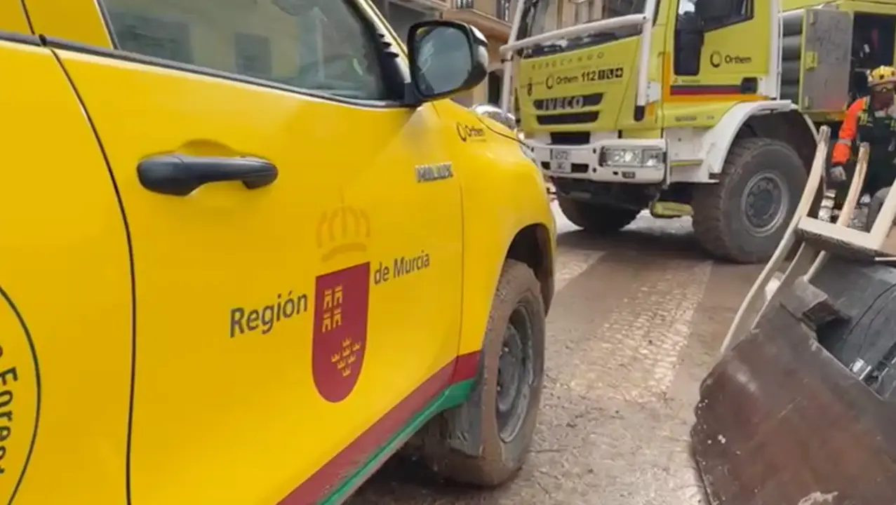 Equipos desplazados en Algemes&iacute; (foto: La 7)