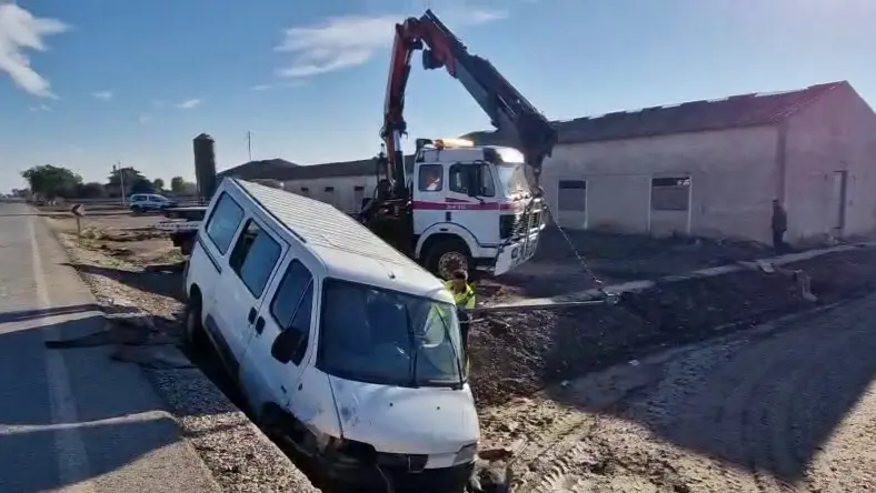 Accidente de tr&aacute;fico en La Hoya (foto: La 7)