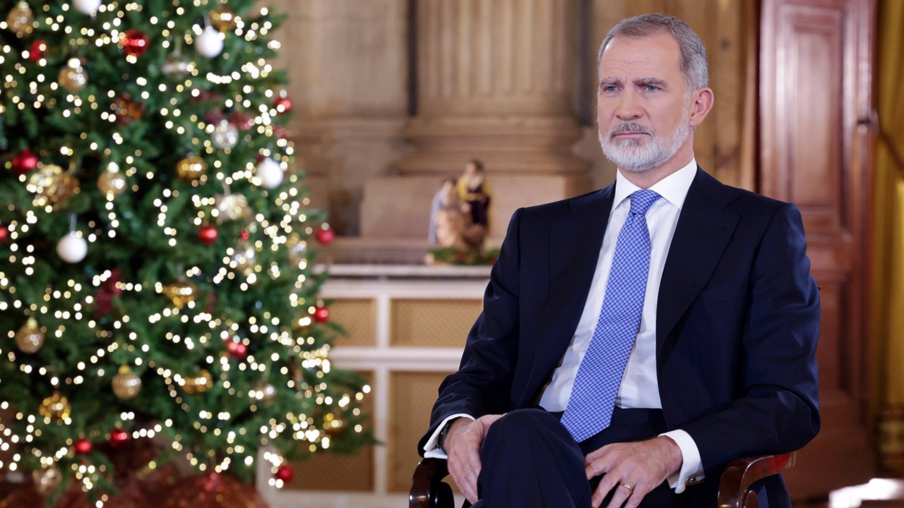 El Rey pronuncia su discurso desde el Palacio Real