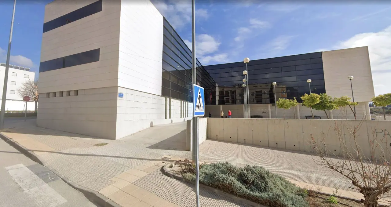 Edificio donde se encuentra el Juzgado de Primera Instancia N&ordm;1 de Cieza (foto: Google)