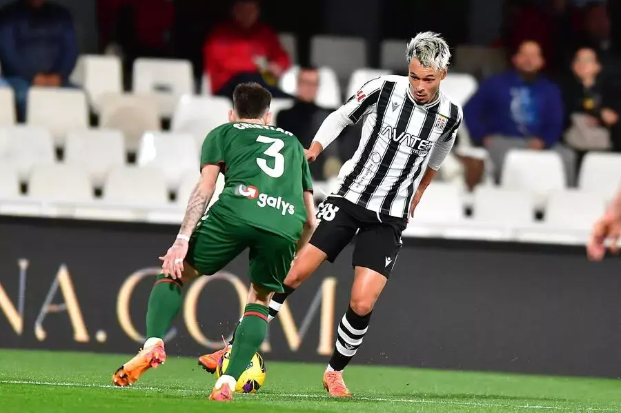 Derrota del Efes&eacute; ante el Eibar