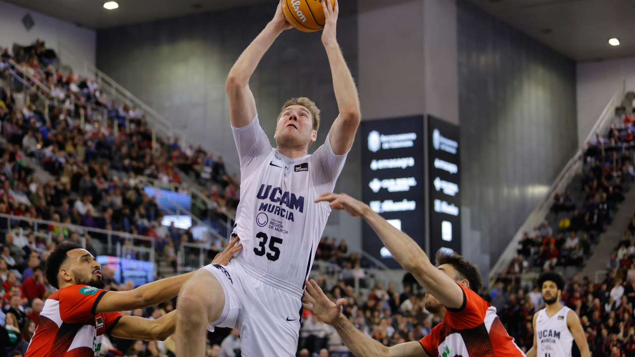 El jugador del UCAM Murcia Simon Birgander
