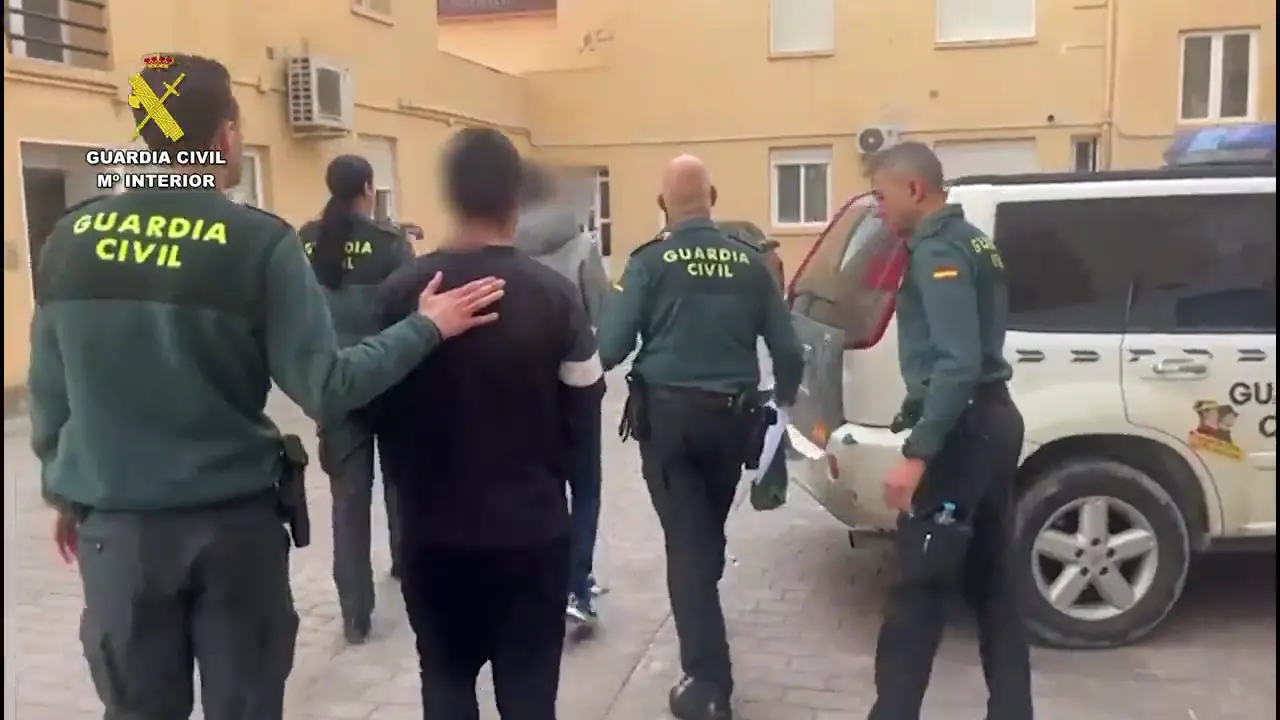 Momento de la detenci&oacute;n (foto: GC)