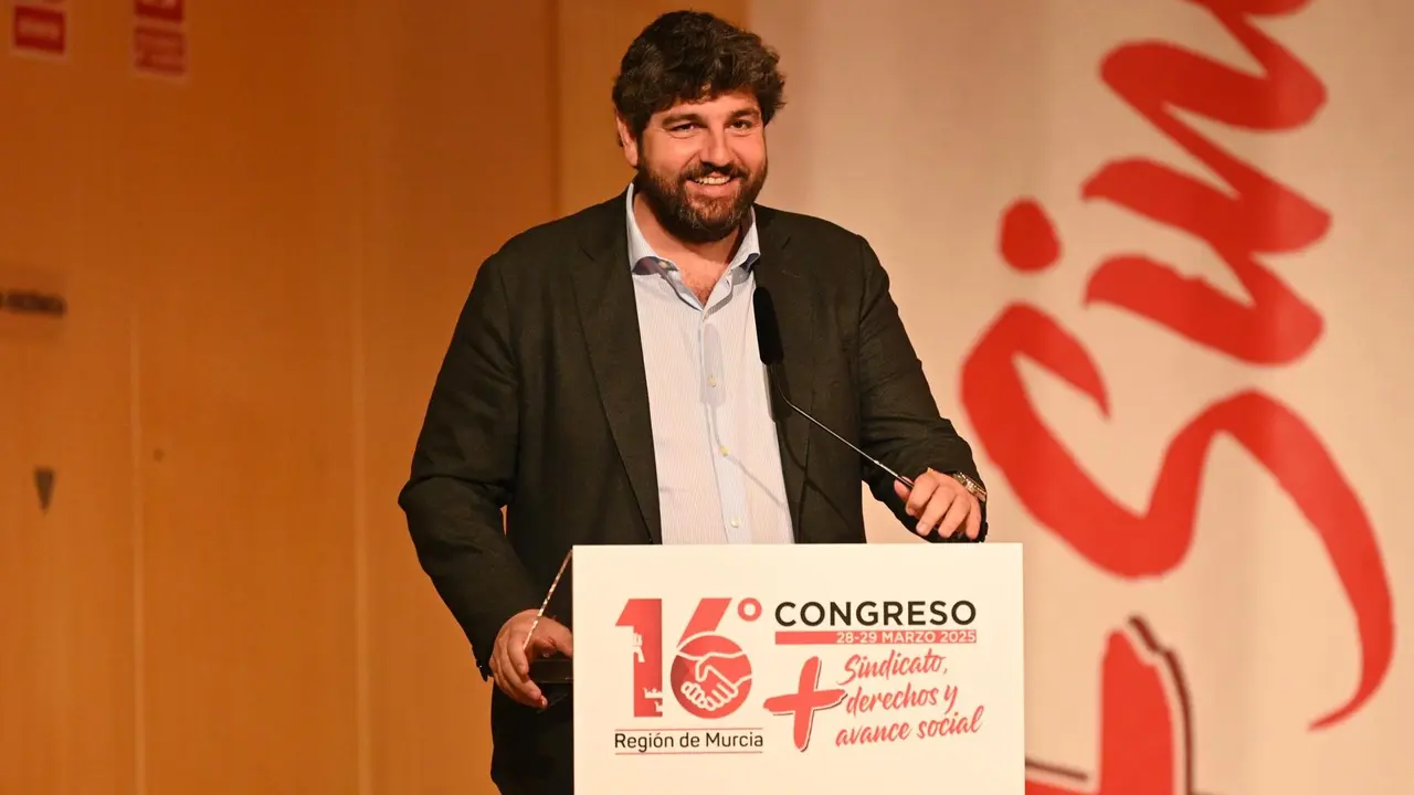 El presidente del Gobierno regional, Fernando L&oacute;pez Miras, inaugura el XVI Congreso de la Uni&oacute;n General de Trabajadores de la Regi&oacute;n de Murcia, celebrado en el Centro Social de la Universidad de Murcia  (foto: CARM)