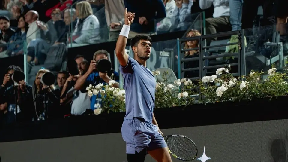 Carlos Alcaraz gana a Laslo Djere y pasa a octavos del torneo de Roma (foto: Agencias)