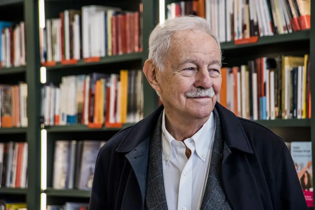 Eduardo Mendoza