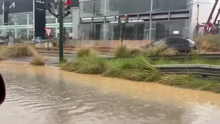Inundaciones en la N-301, entre Murcia y Molina de Segura (foto: La 7)