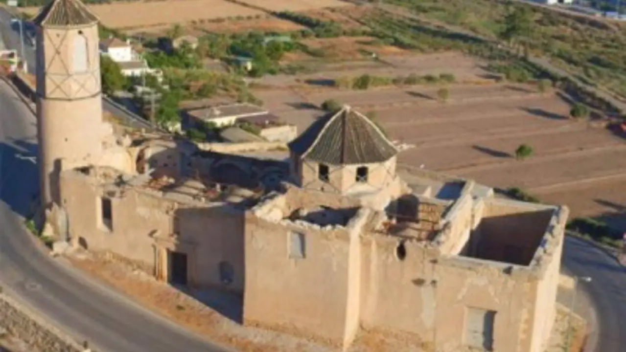 Imagen del estado actual de la Iglesia de San Juan y su entorno en Lorca