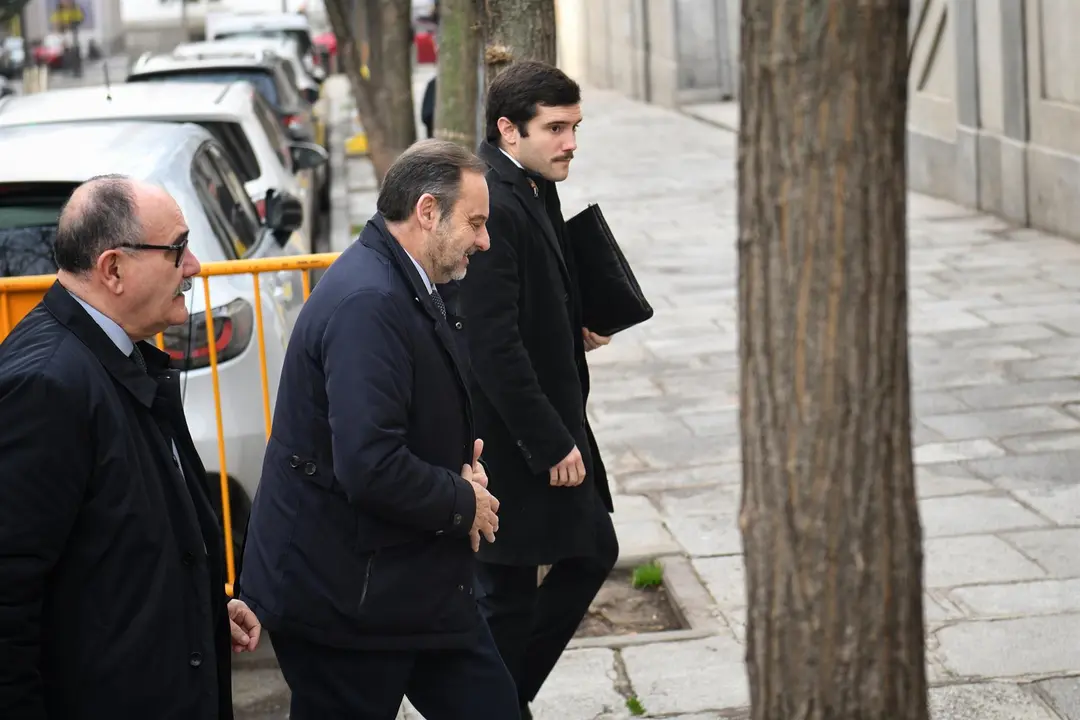 &Aacute;balos, a su llegada al Congreso