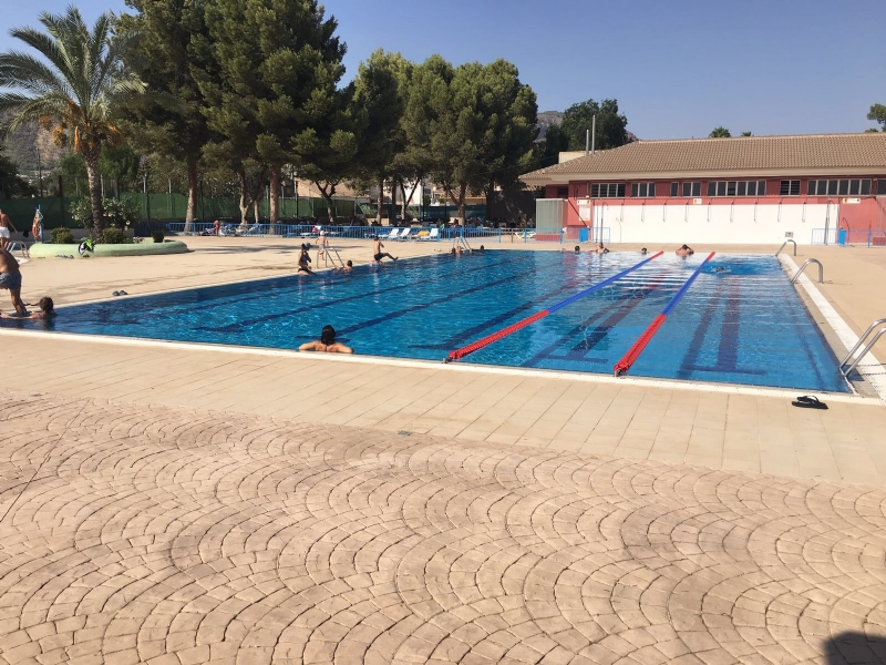 Piscina de Alhama donde sucedi&oacute; la presunta agresi&oacute;n