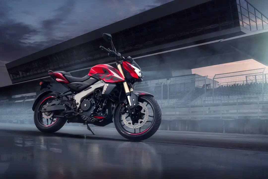 Pulsar NS400Z
