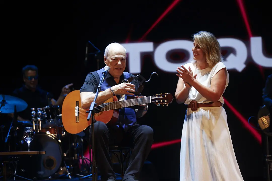 La estrella de la m&uacute;sica brasile&ntilde;a Toquinho recibe en Cartagena el Premio La Mar de M&uacute;sicas 2025