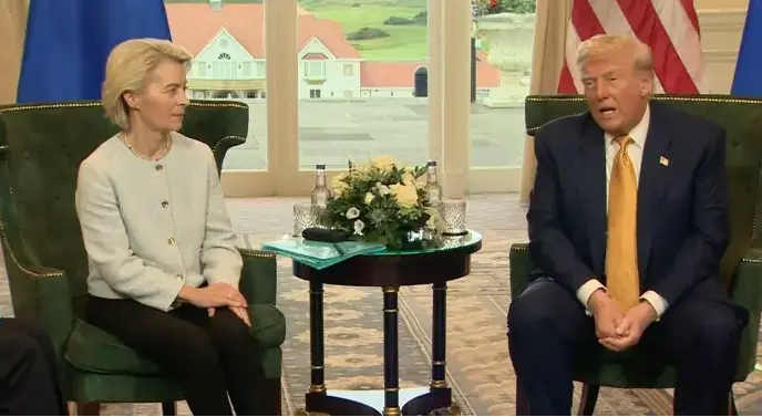 Ursula von der Leyen y Donald Trump