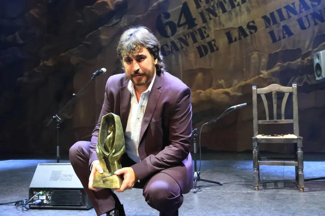 El cantaor Gregorio Moya se lleva la l&aacute;mpara minera del Cante de las Minas