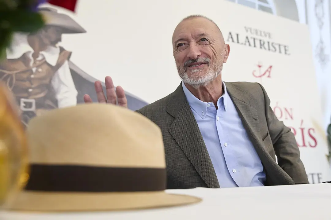 P&eacute;rez-Reverte, en la presentaci&oacute;n de Alatriste en Madrid