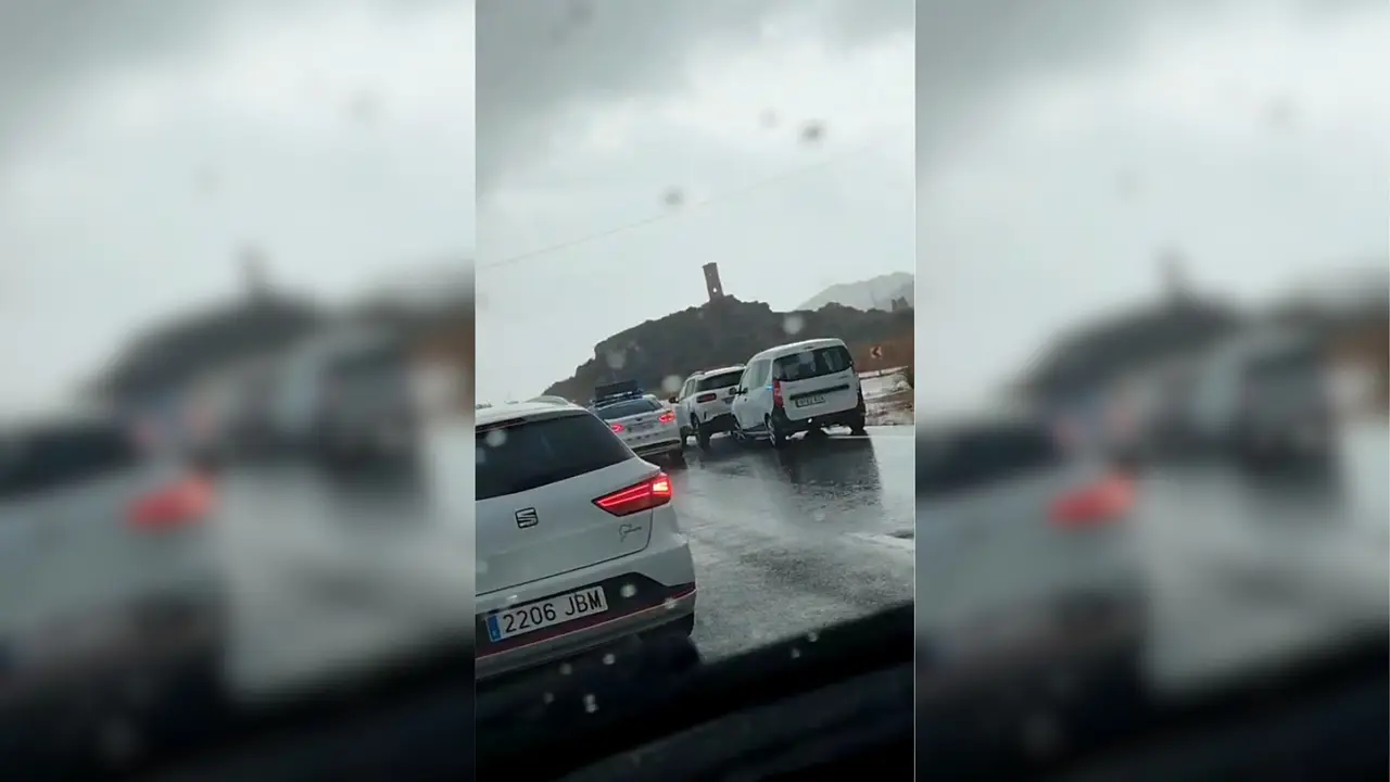 Corte en la autov&iacute;a de La Manga