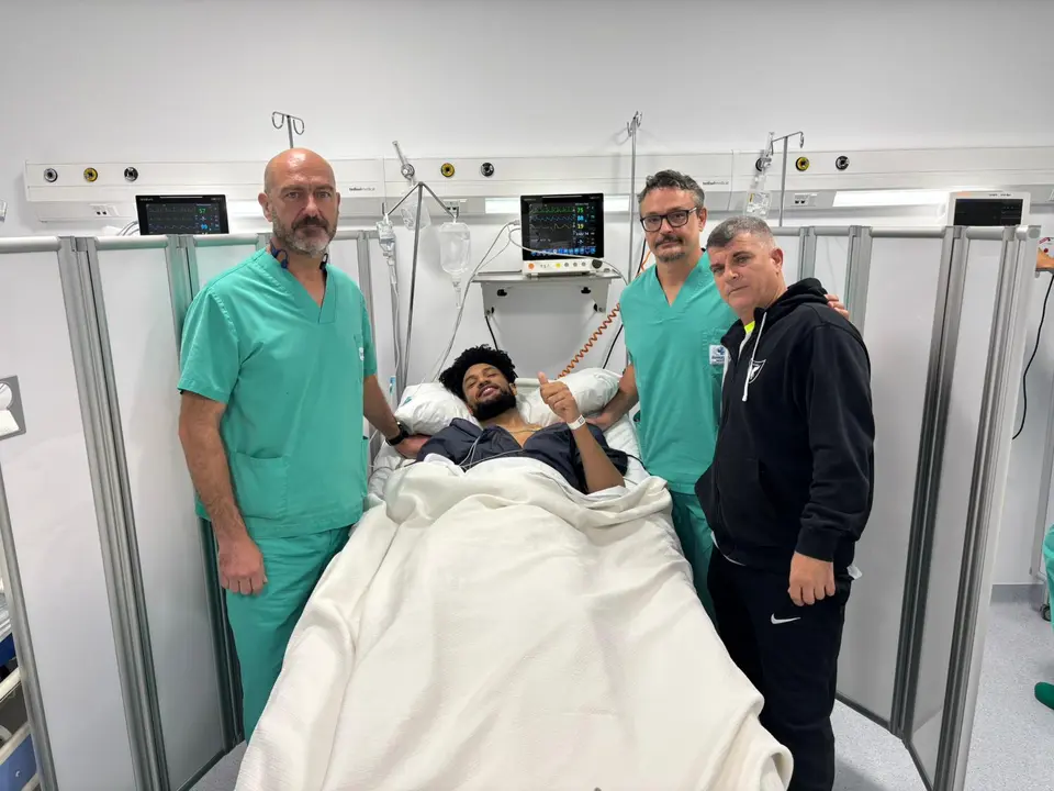 Kaiser Gates, operado con &eacute;xito (foto: UCAM Murcia CB)