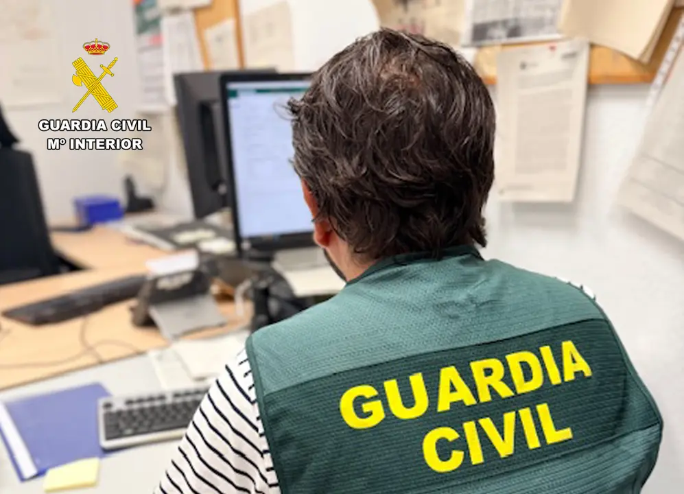 Un agente de la Guardia Civil (foto: GC)