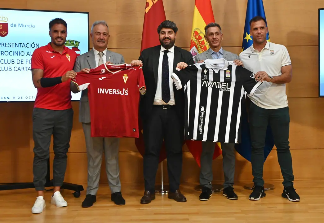 L&oacute;pez Miras anuncia ayudas de 75.000 euros a Real Murcia y Cartagena para esta temporada