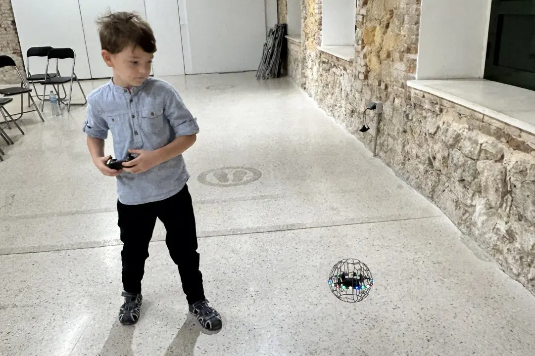 El IBAFF 1200 acerca el cine y su tecnolog&iacute;a a los m&aacute;s peque&ntilde;os con un taller gratuito de pilotaje de drones (foto: IBAFF)