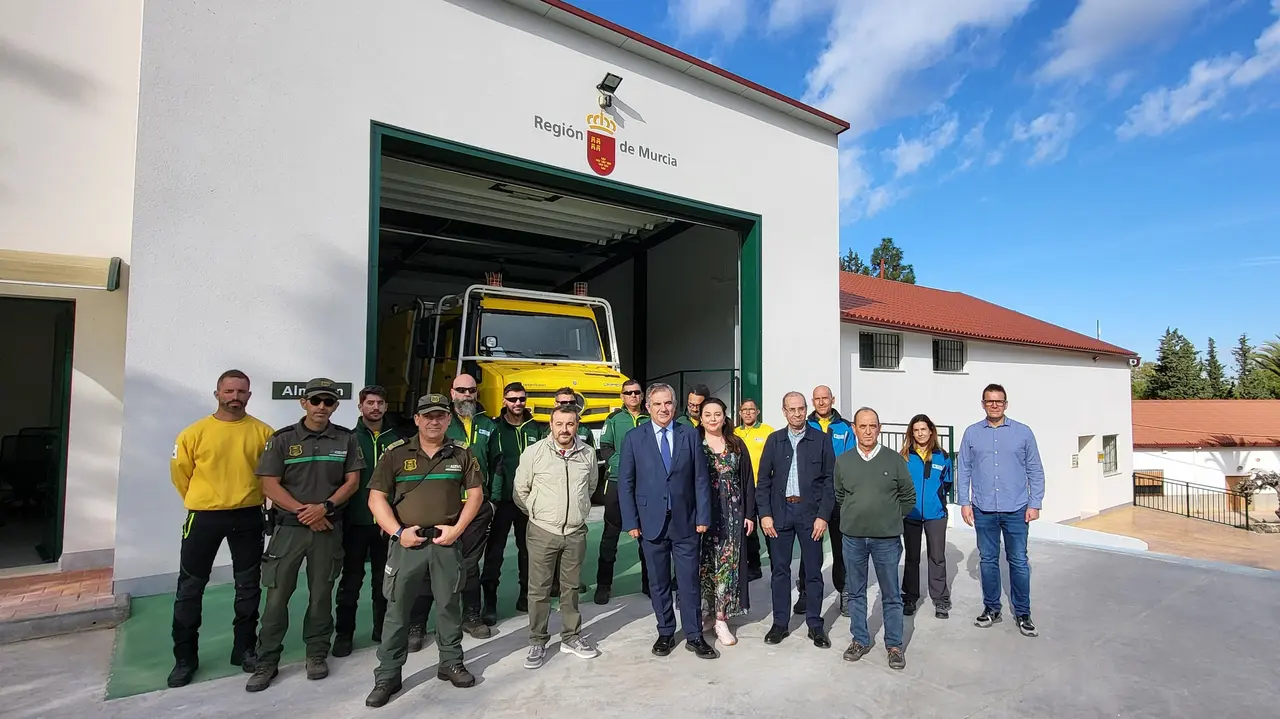 El consejero de Medio Ambiente, Universidades, Investigaci&oacute;n y Mar Menor, Juan Mar&iacute;a V&aacute;zquez, visit&oacute; las obras de ampliaci&oacute;n del Centro de Coordinaci&oacute;n Forestal de la Regi&oacute;n de Murcia