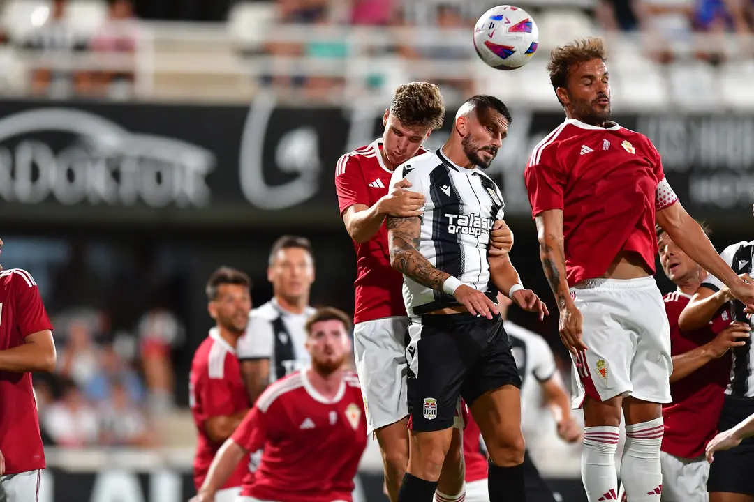 Lance del &uacute;ltimo partido disputado entre el FC Cartagena y el Real Murcia en el Carabela de Plata de 2023 en El Cartagonova (foto: FC Cartagena)