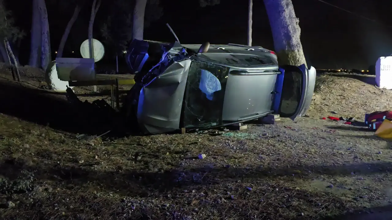 Una joven de 27 a&ntilde;os resulta herida leve en un accidente en la carretera entre Lorca y La Paca (foto: La 7)